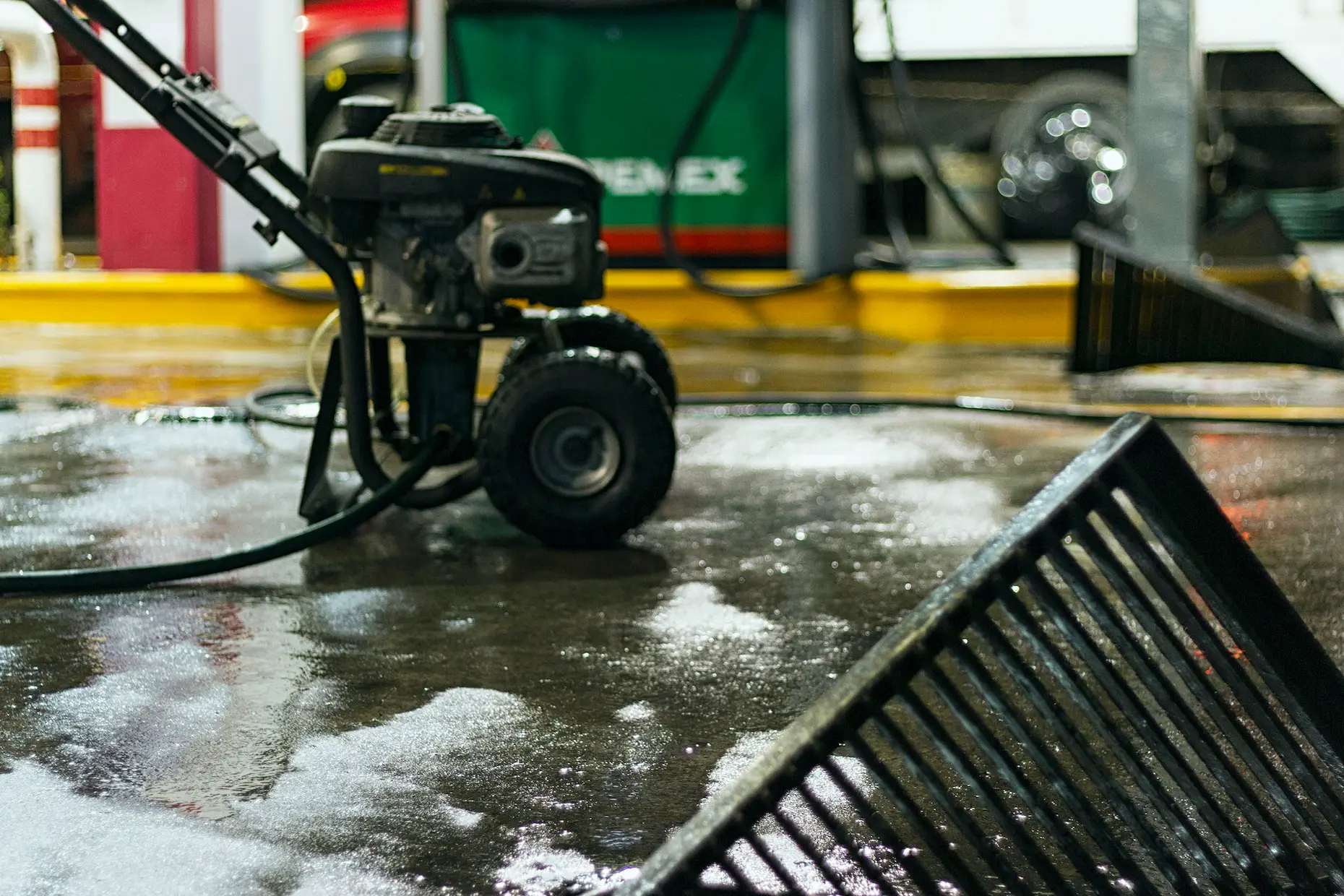 Gasolinera moderna y limpia
